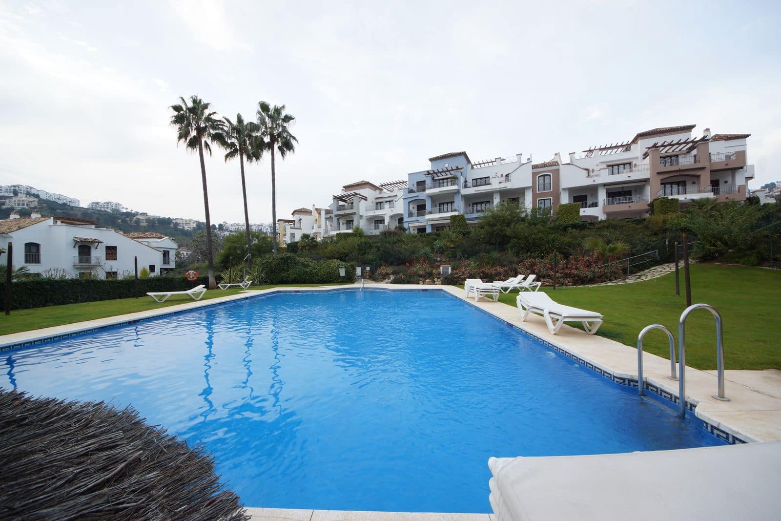 2 slaapkamer Appartement te koop in Los Arqueros - € 695.000 (Ref: 9651512)