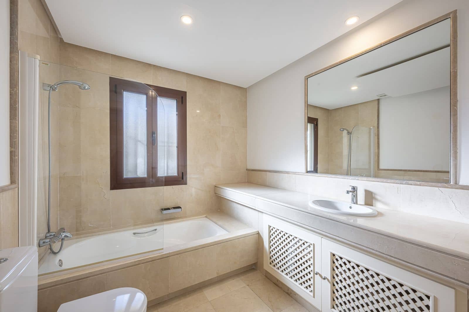 2 quarto Apartamento para venda em Sotogrande - 649 000 € (Ref: 9651516)