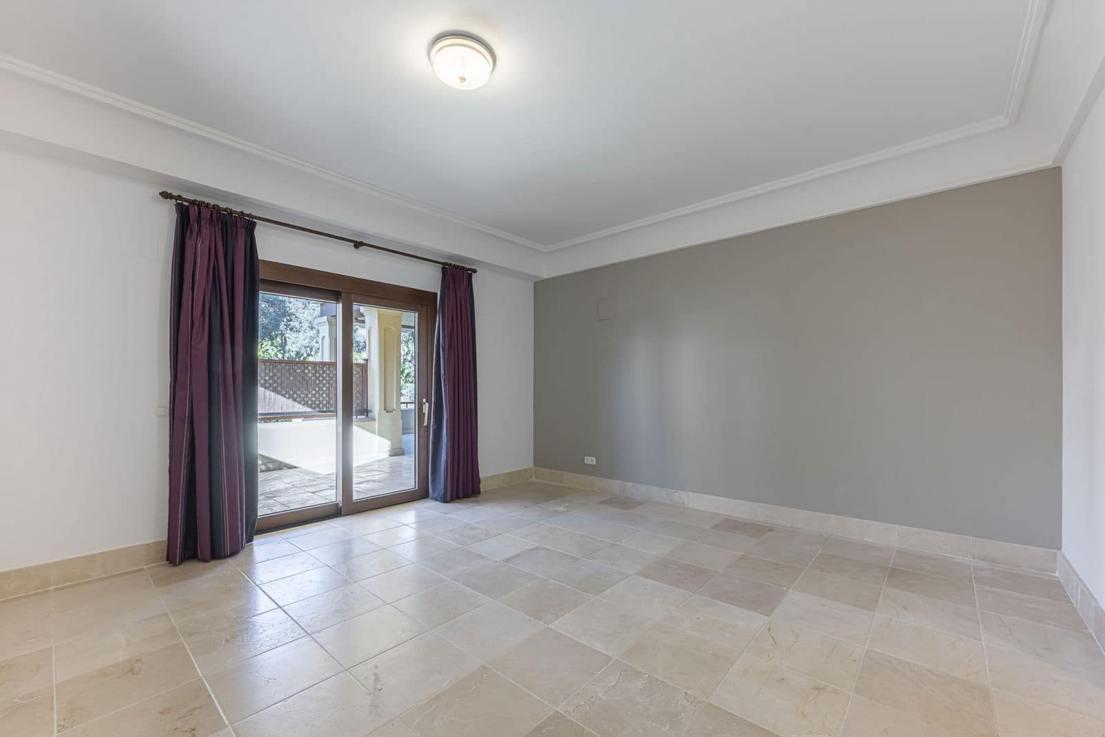 2 quarto Apartamento para venda em Sotogrande - 649 000 € (Ref: 9651516)