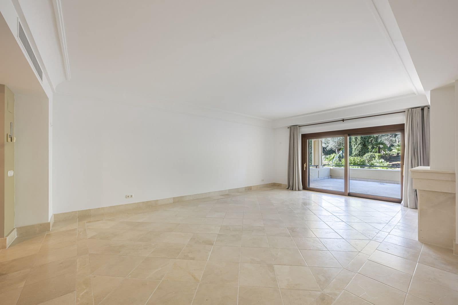 2 quarto Apartamento para venda em Sotogrande - 649 000 € (Ref: 9651516)