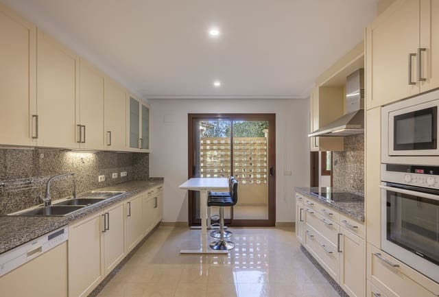 2 quarto Apartamento para venda em Sotogrande, San Roque - 649 000 € (Ref: 9651516)