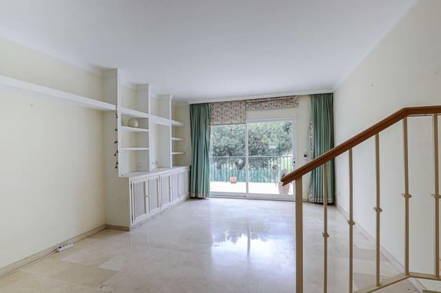 Casa de 2 habitaciones en La Quinta, Benahavís en venta - 500.000 € (Ref: 9651517)