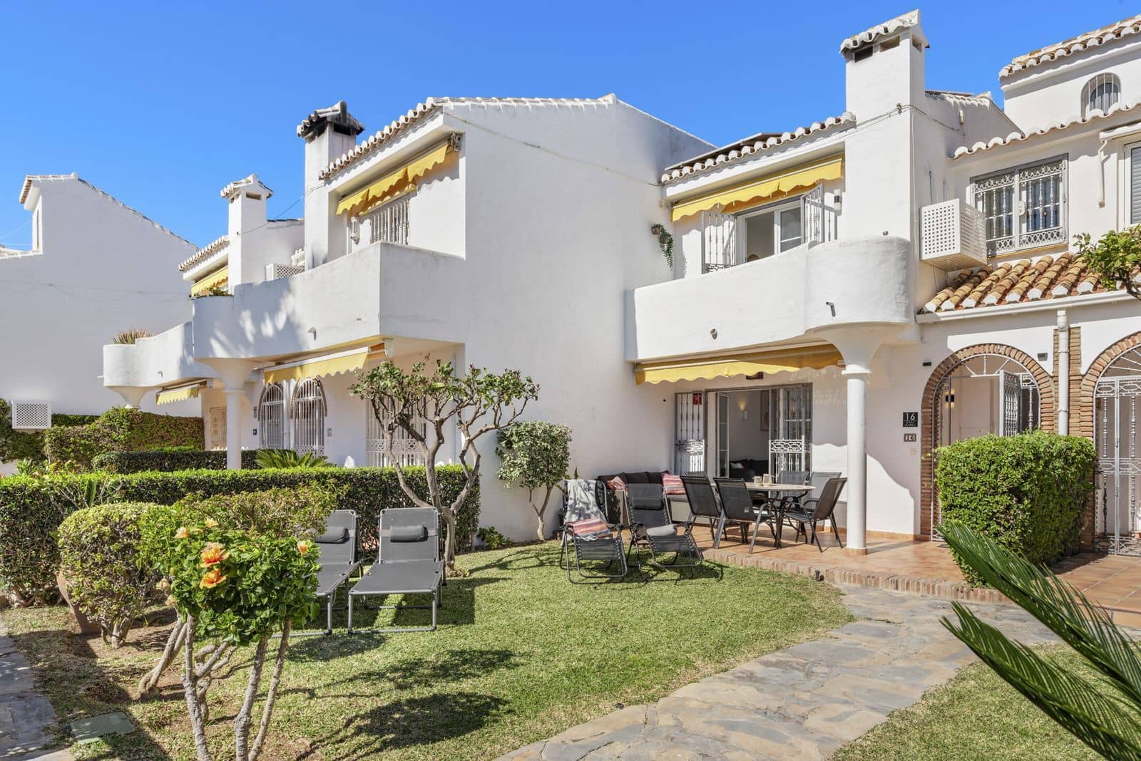 3 bedroom Townhouse for sale in La Cala de Mijas - € 875,000 (Ref: 9651518)