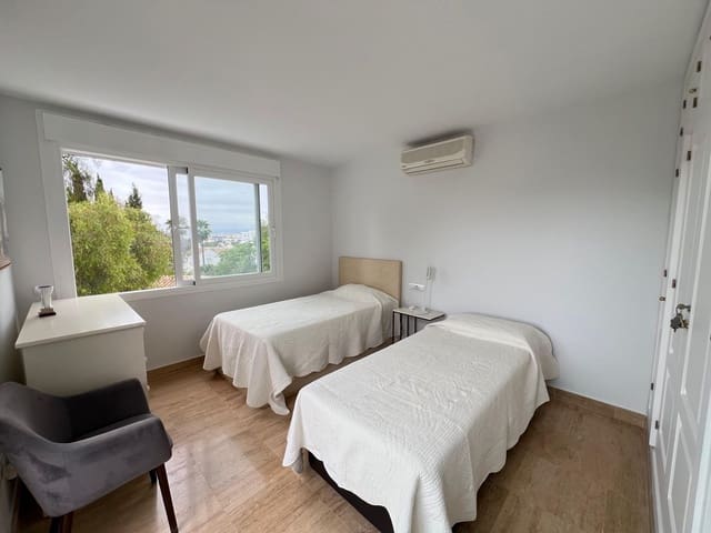 2 sypialnia Apartament na sprzedaż w Río Real, Marbella - 575 000 € (Ref: 9651531)