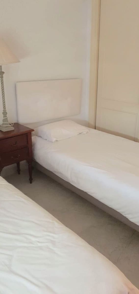 2 sypialnia Apartament na sprzedaż w Puerto Banus - 650 000 € (Ref: 9651532)