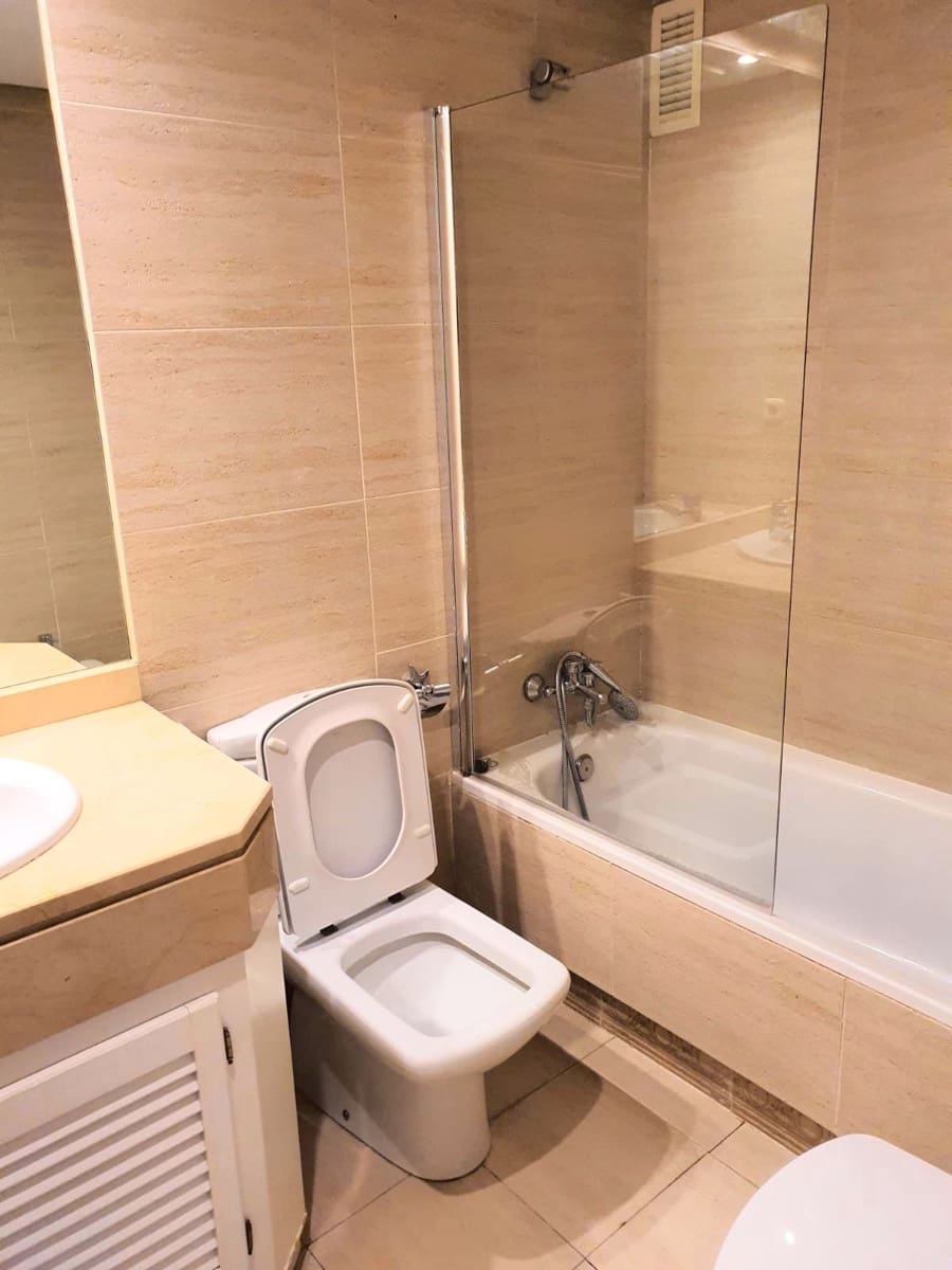 2 sypialnia Apartament na sprzedaż w Puerto Banus - 650 000 € (Ref: 9651532)