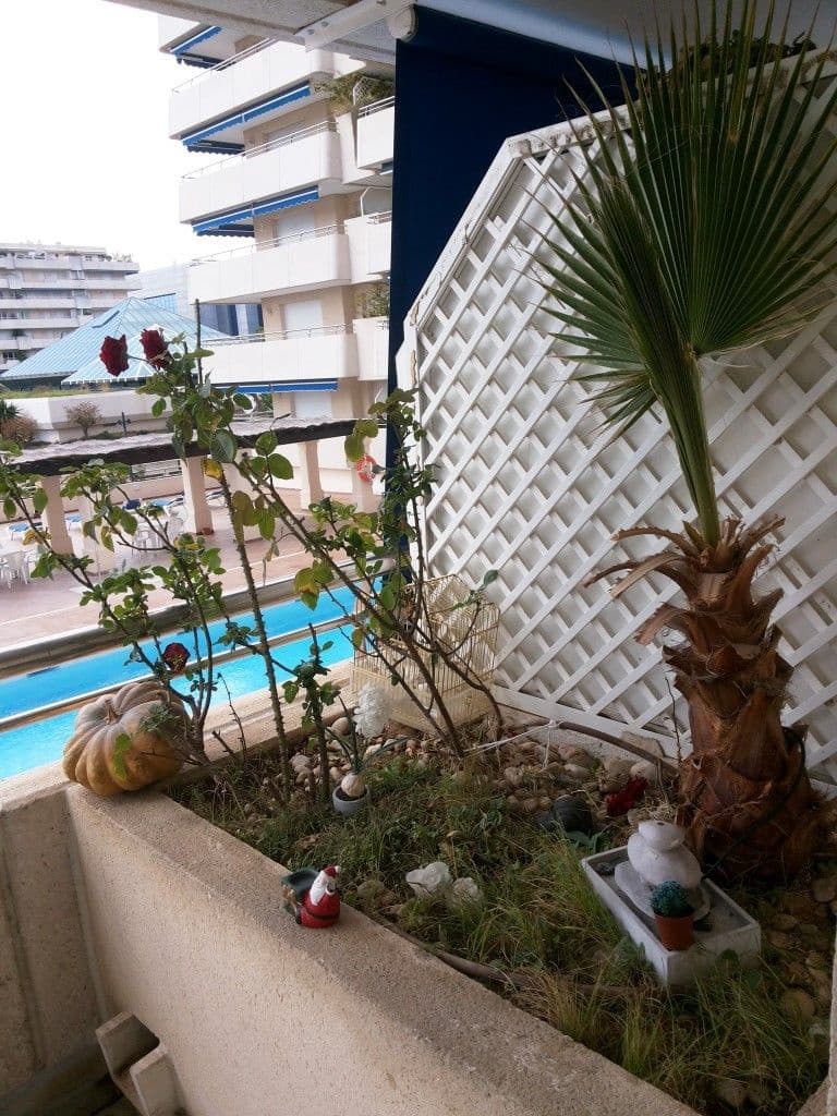 2 sypialnia Apartament na sprzedaż w Puerto Banus - 650 000 € (Ref: 9651532)