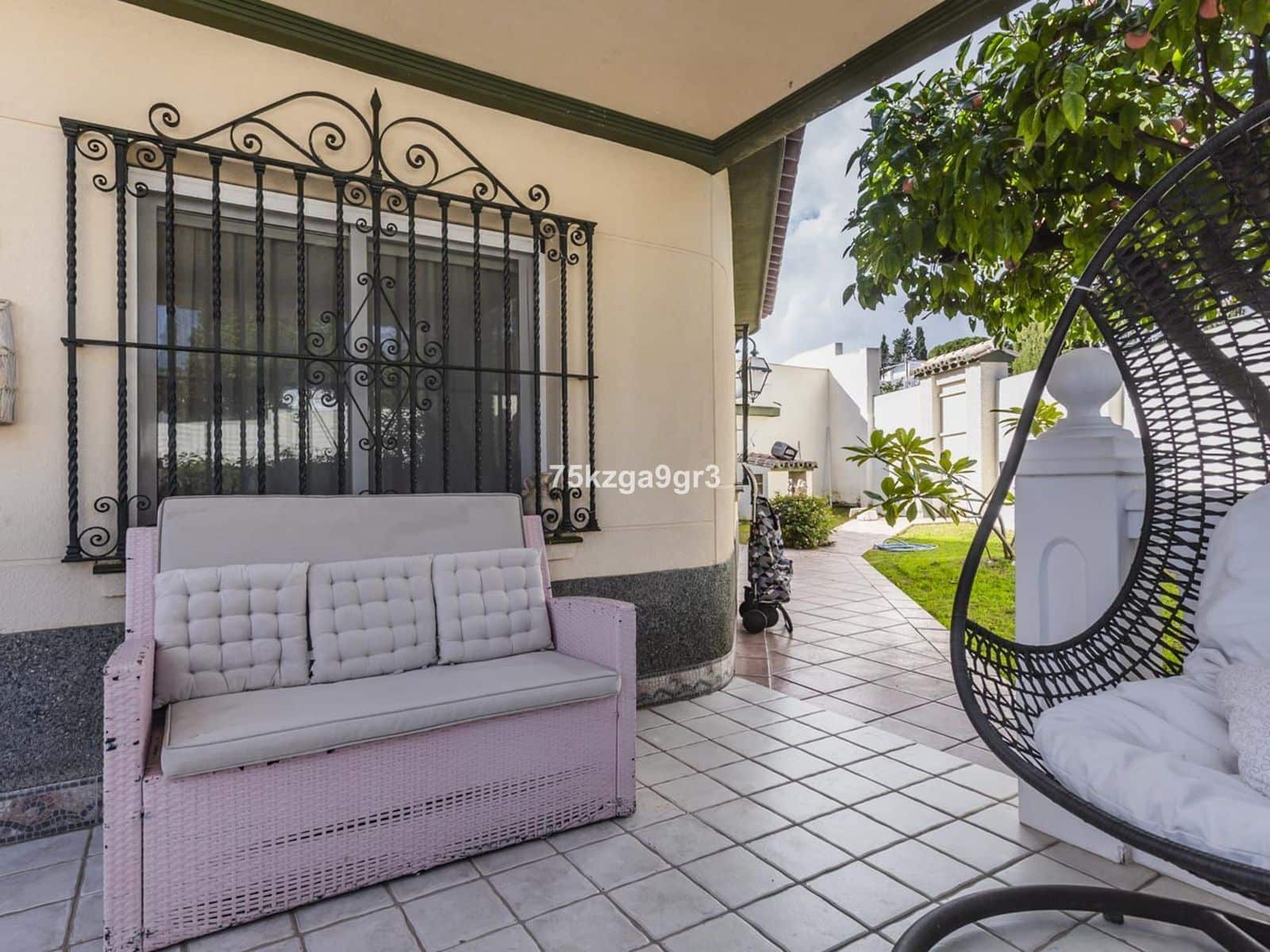 Chalet de 6 habitaciones en Benalmadena Costa en venta - 998.000 € (Ref: 9651534)