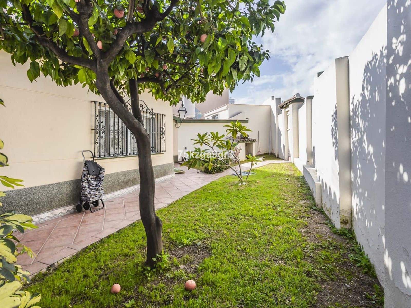 Chalet de 6 habitaciones en Benalmadena Costa en venta - 998.000 € (Ref: 9651534)