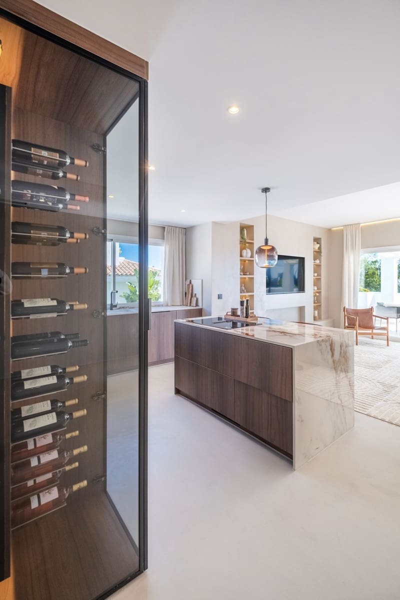 Ático de 3 habitaciones en La Quinta en venta - 1.349.000 € (Ref: 9651537)