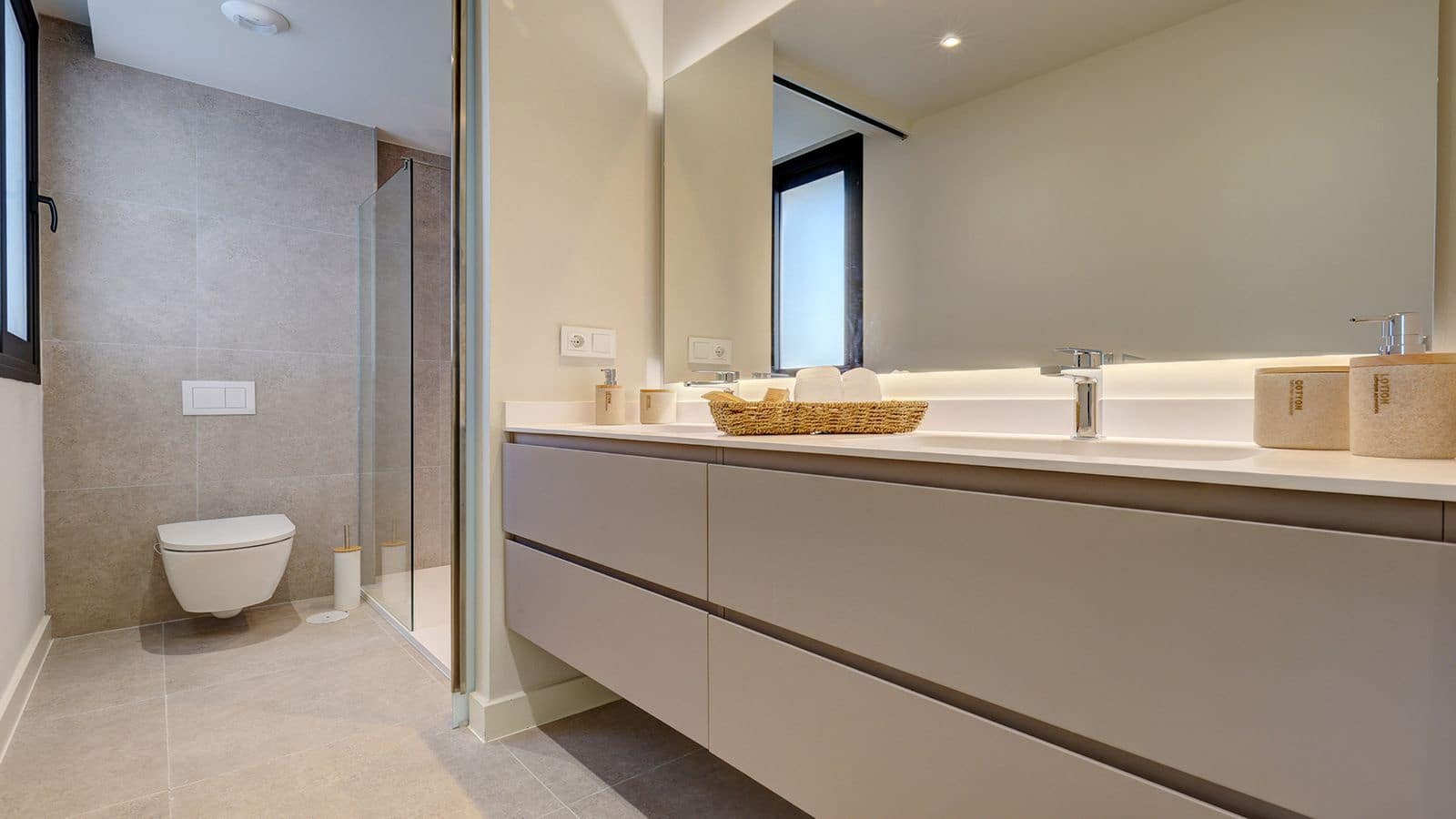 3 slaapkamer Penthouse te koop in Estepona - € 675.000 (Ref: 9651544)