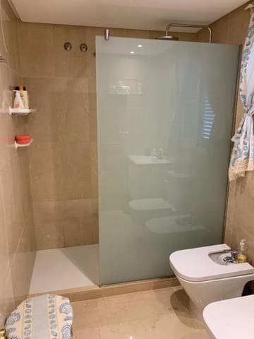 Casa de 4 habitaciones en New Golden Mile, Estepona en venta - 530.000 € (Ref: 9651545)