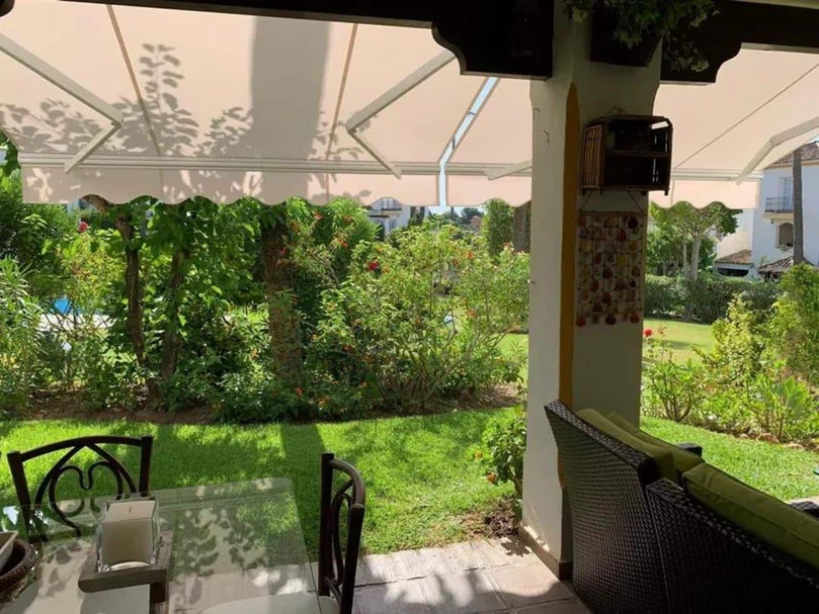 Casa de 4 habitaciones en New Golden Mile en venta - 530.000 € (Ref: 9651545)