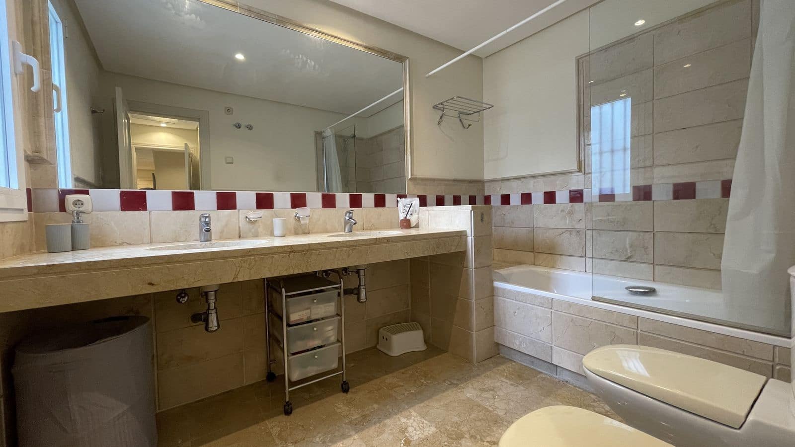 3 makuuhuone Huoneisto myytävänä paikassa Benahavis - 507 500 € (Ref: 9651549)