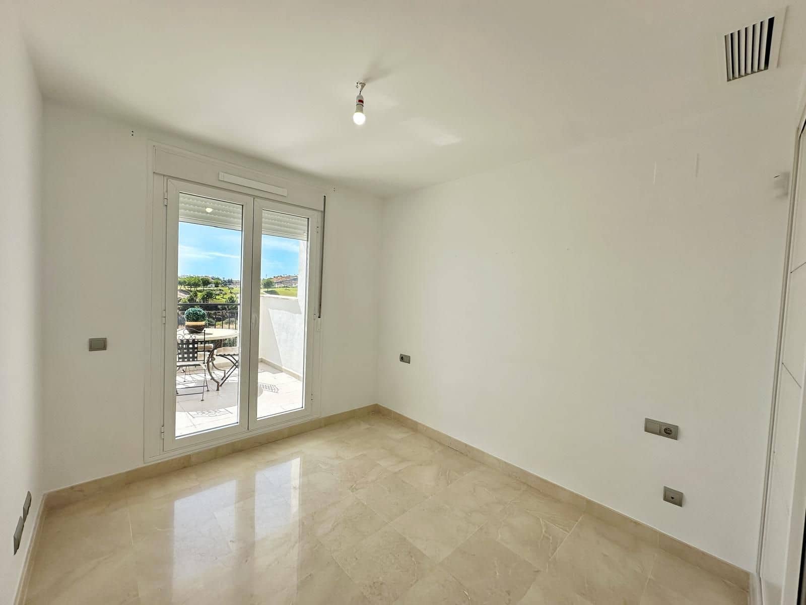 3 bedroom Apartment for sale in Los Arqueros - € 525,000 (Ref: 9651552)