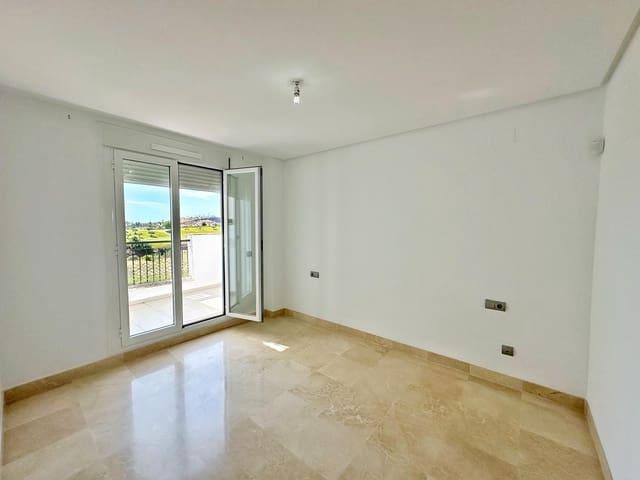 3 bedroom Apartment for sale in Los Arqueros, Benahavís - € 525,000 (Ref: 9651552)