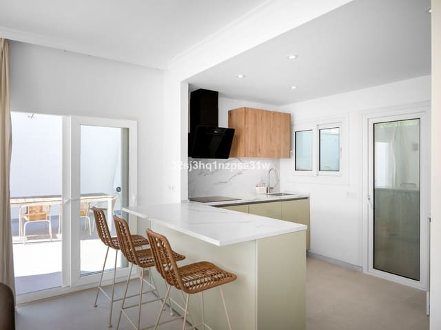 3 slaapkamer Penthouse te koop in Nueva Andalucia, Marbella - € 725.000 (Ref: 9651555)