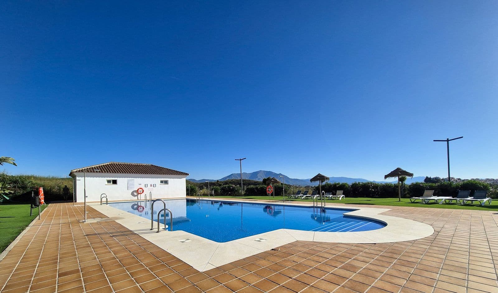 2 sovrum Lägenhet till salu i Manilva - 305 000 € (Ref: 9651561)