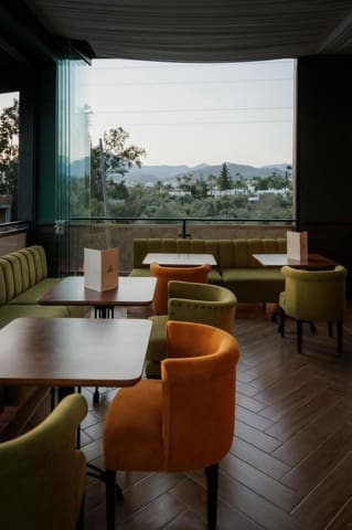 Restaurante/Bar para venda em Nueva Andalucia, Marbella - 530 000 € (Ref: 9651562)