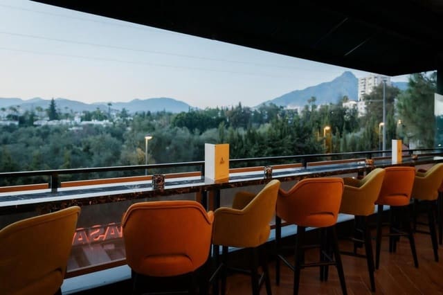 Restaurante/Bar para venda em Nueva Andalucia, Marbella - 530 000 € (Ref: 9651562)