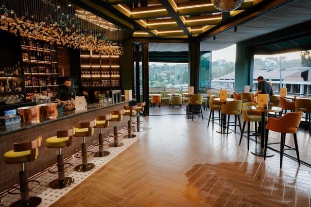 Restaurante/Bar para venda em Nueva Andalucia, Marbella - 530 000 € (Ref: 9651562)