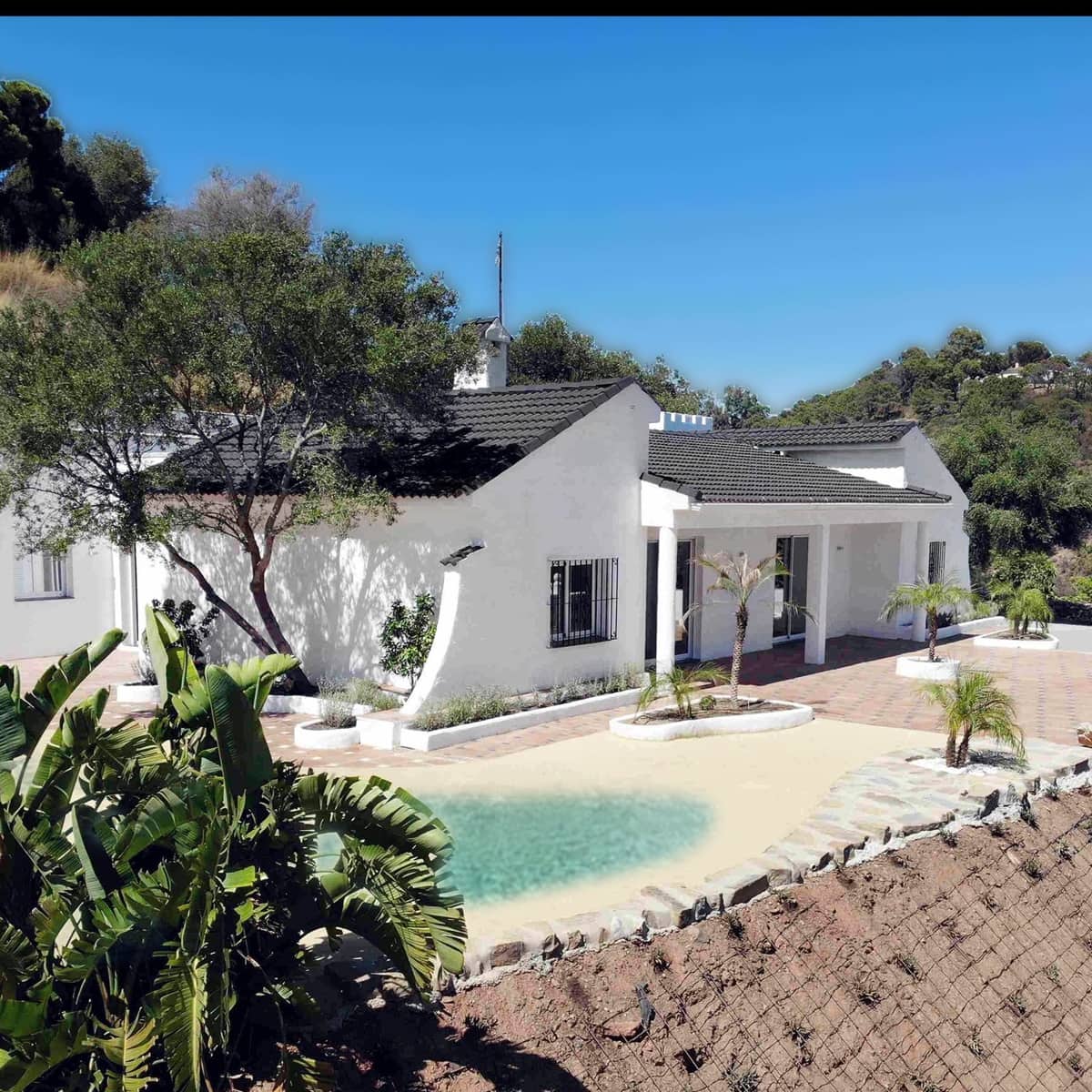 5 soveværelse Finca/Landehus til salg i Estepona - € 995.000 (Ref: 9651603)