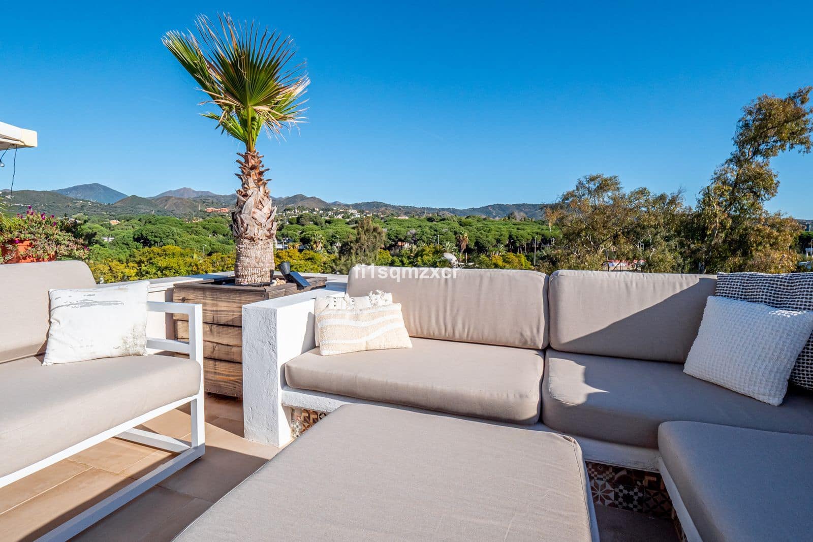 2 makuuhuone Kattohuoneisto myytävänä paikassa Costabella - 725 000 € (Ref: 9651604)