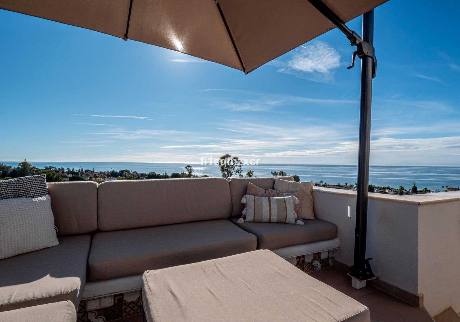 2 makuuhuone Kattohuoneisto myytävänä paikassa Costabella - 725 000 € (Ref: 9651604)