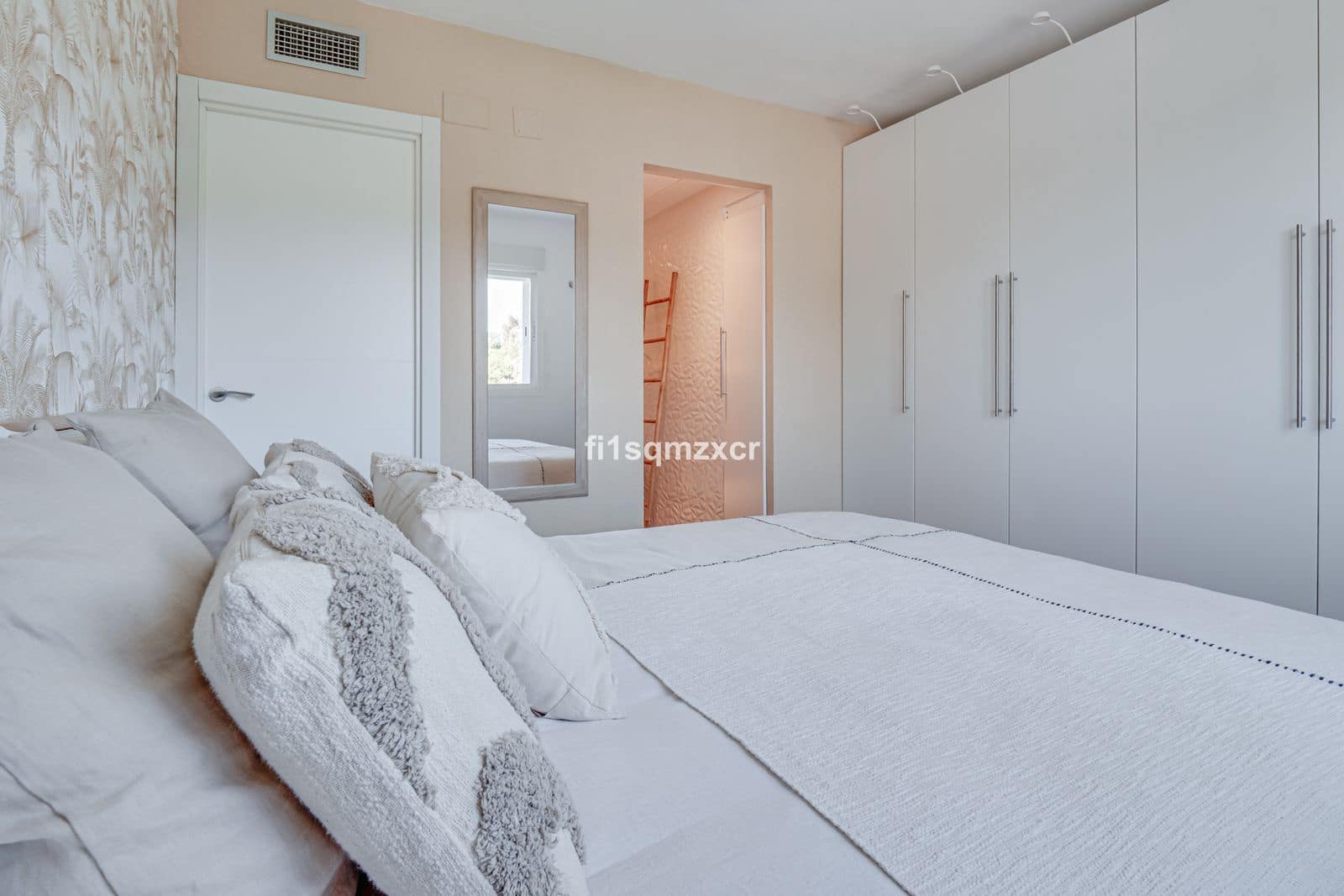 2 makuuhuone Kattohuoneisto myytävänä paikassa Costabella - 725 000 € (Ref: 9651604)