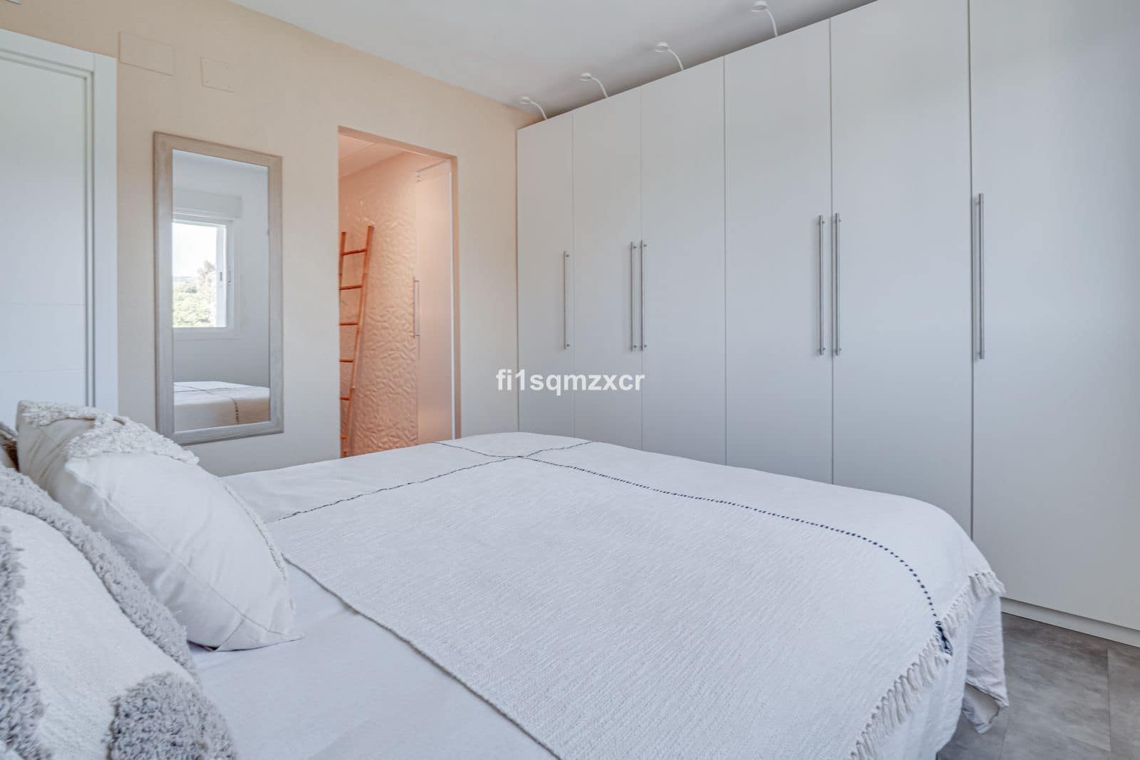 2 makuuhuone Kattohuoneisto myytävänä paikassa Costabella - 725 000 € (Ref: 9651604)