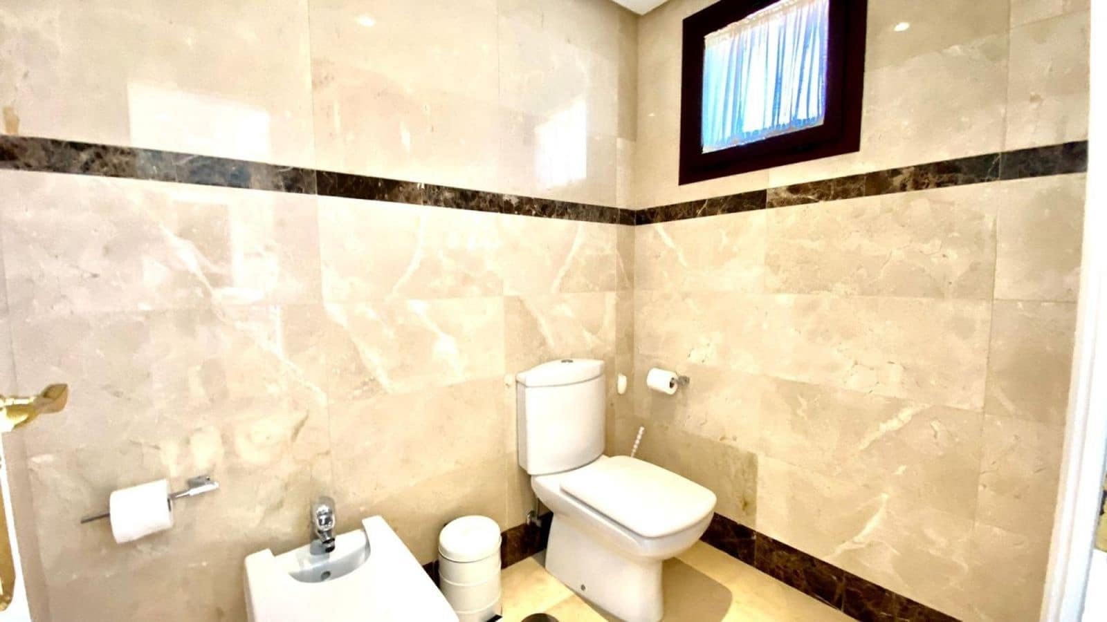 2 sypialnia Apartament na sprzedaż w Puerto Banus - 995 000 € (Ref: 9651607)