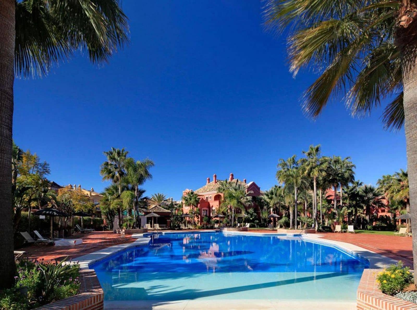 2 sypialnia Apartament na sprzedaż w Puerto Banus - 995 000 € (Ref: 9651607)