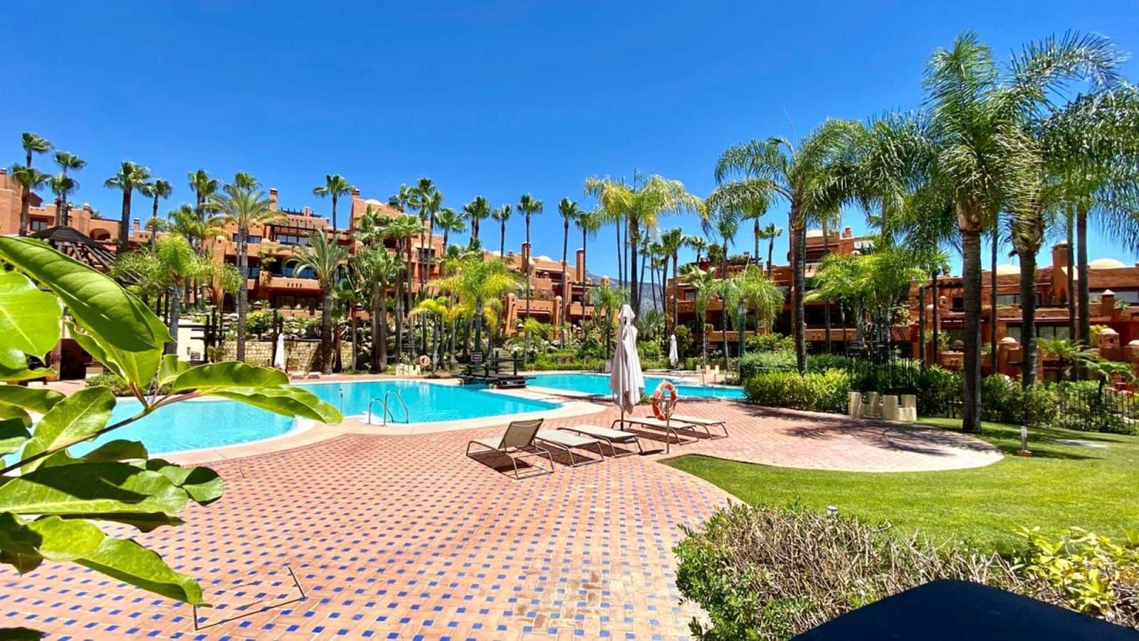 2 sypialnia Apartament na sprzedaż w Puerto Banus - 995 000 € (Ref: 9651607)