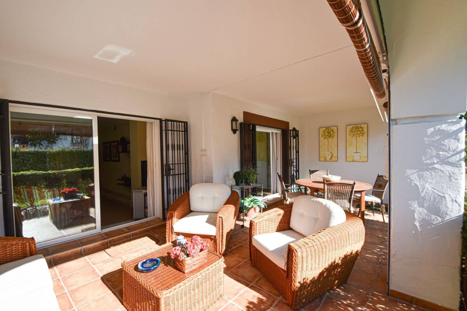 2 bedroom Apartment for sale in San Pedro de Alcantara - € 560,000 (Ref: 9651608)