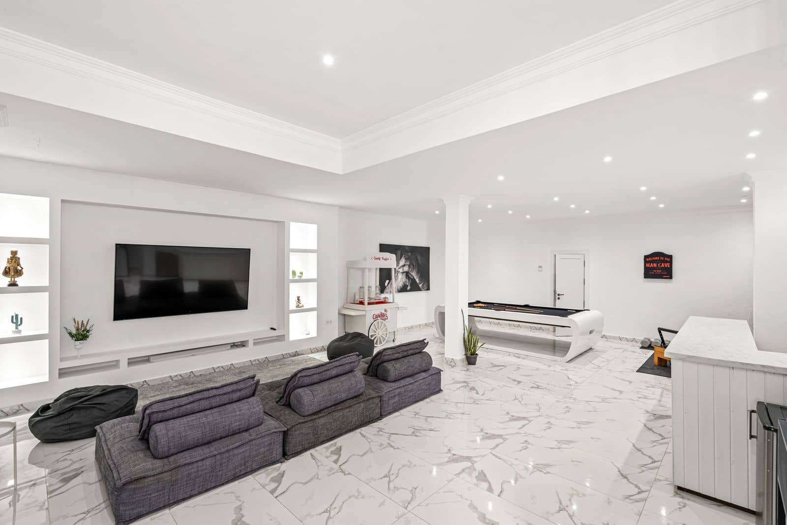 5 Zimmer Villa zu verkaufen in Estepona - 995.000 € (Ref: 9651609)