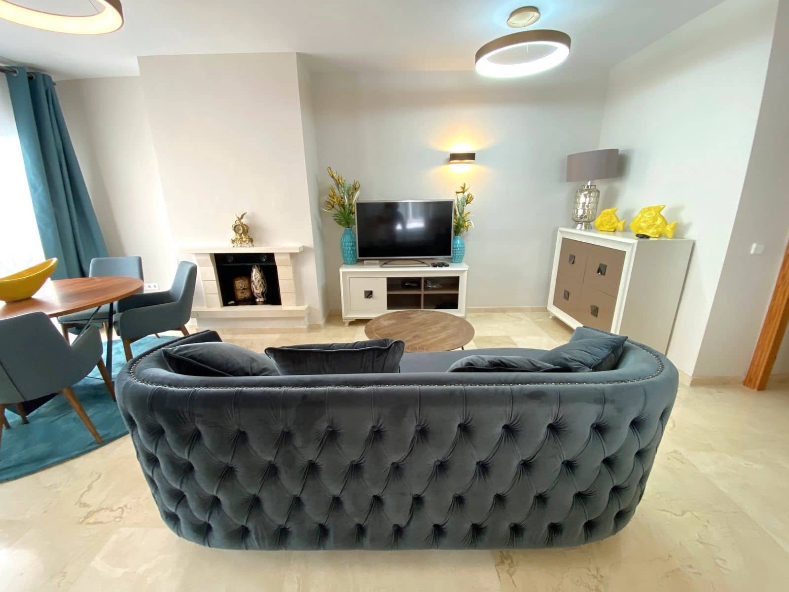 2 makuuhuone Huoneisto myytävänä paikassa Aloha Golf - 390 000 € (Ref: 9651614)