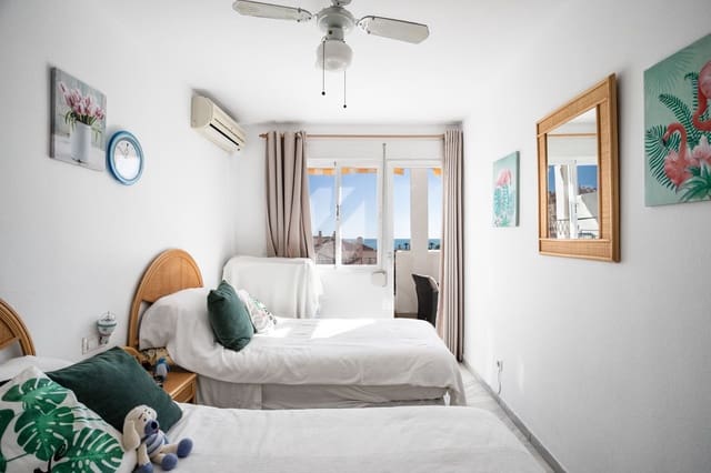 Ático de 2 habitaciones en Benalmadena Costa, Benalmádena en venta - 395.000 € (Ref: 9651622)