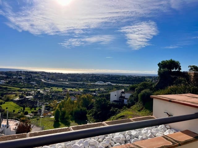 Ático de 3 habitaciones en Benahavís en venta - 900.000 € (Ref: 9651624)