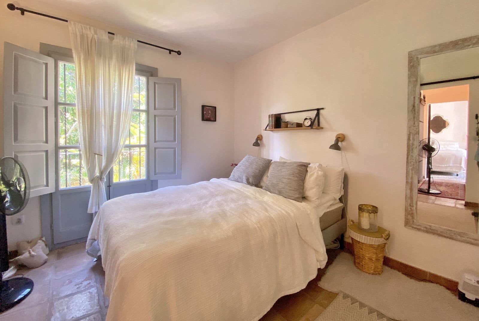 3 slaapkamer Halfvrijstaande villa te koop in Marbella - € 995.000 (Ref: 9651629)