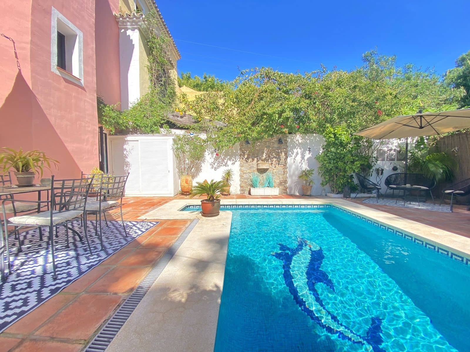 3 slaapkamer Halfvrijstaande villa te koop in Marbella - € 995.000 (Ref: 9651629)