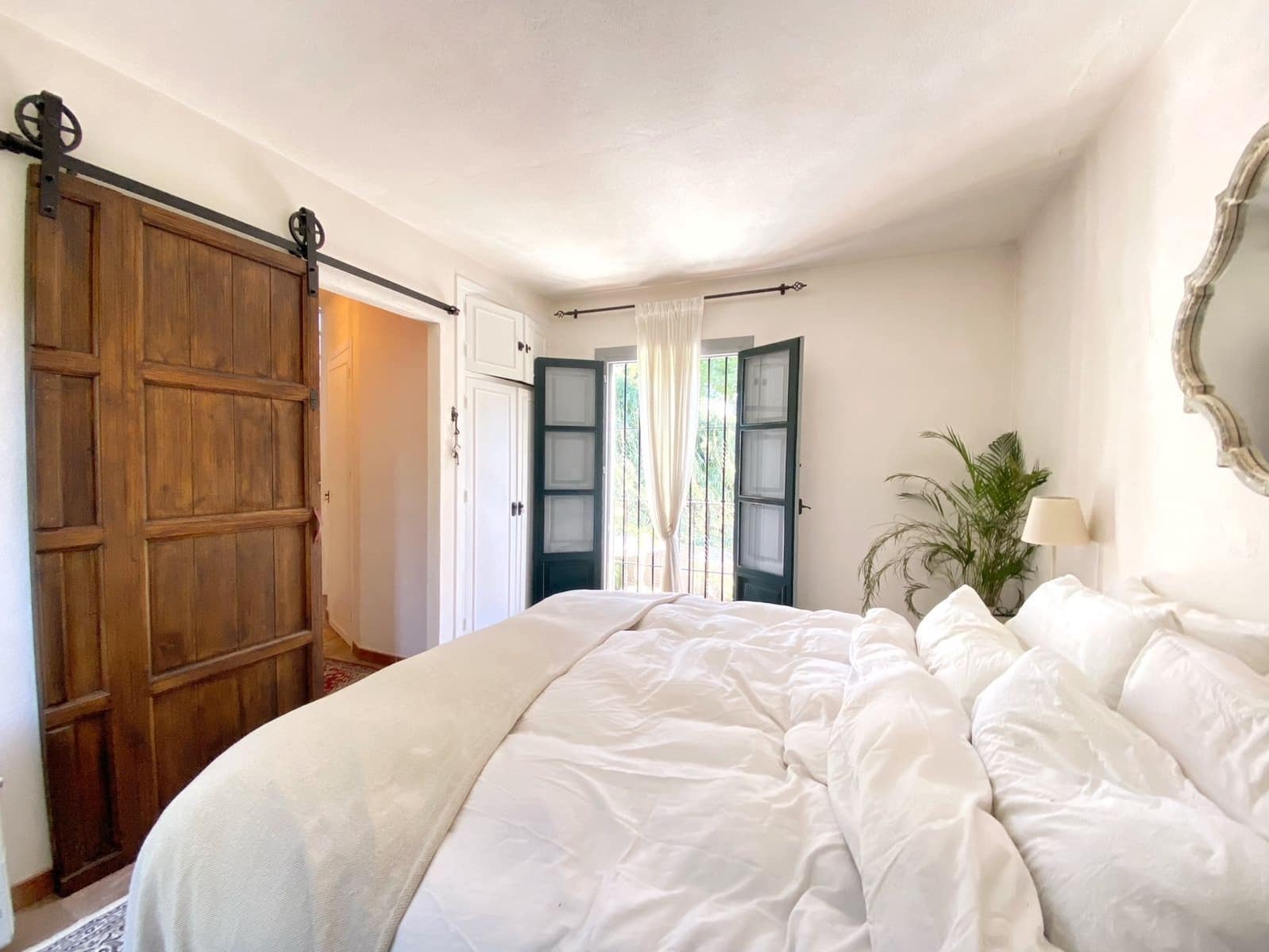 3 slaapkamer Halfvrijstaande villa te koop in Marbella - € 995.000 (Ref: 9651629)