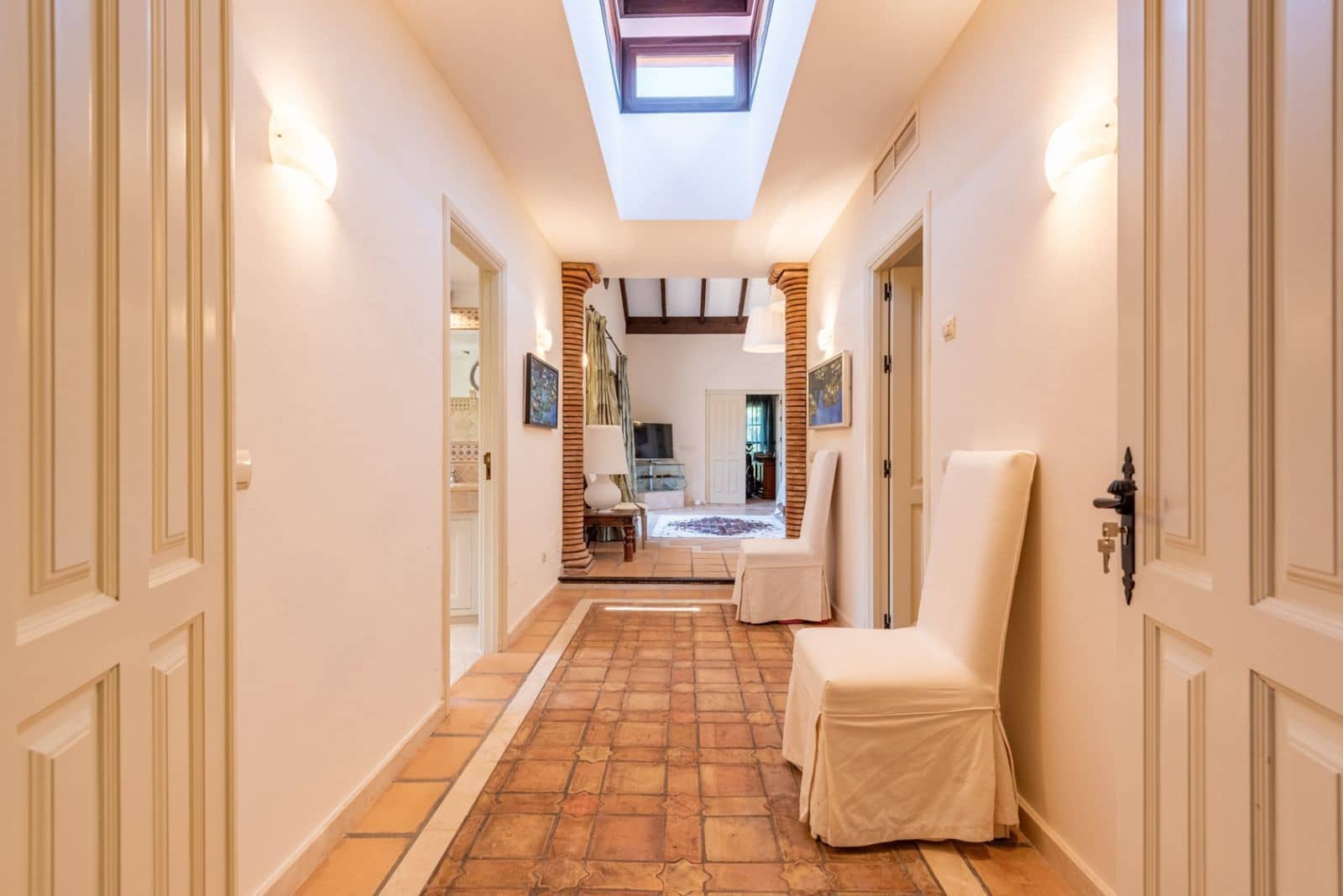 4 bedroom Villa for sale in El Paraiso - € 2,500,000 (Ref: 9651630)