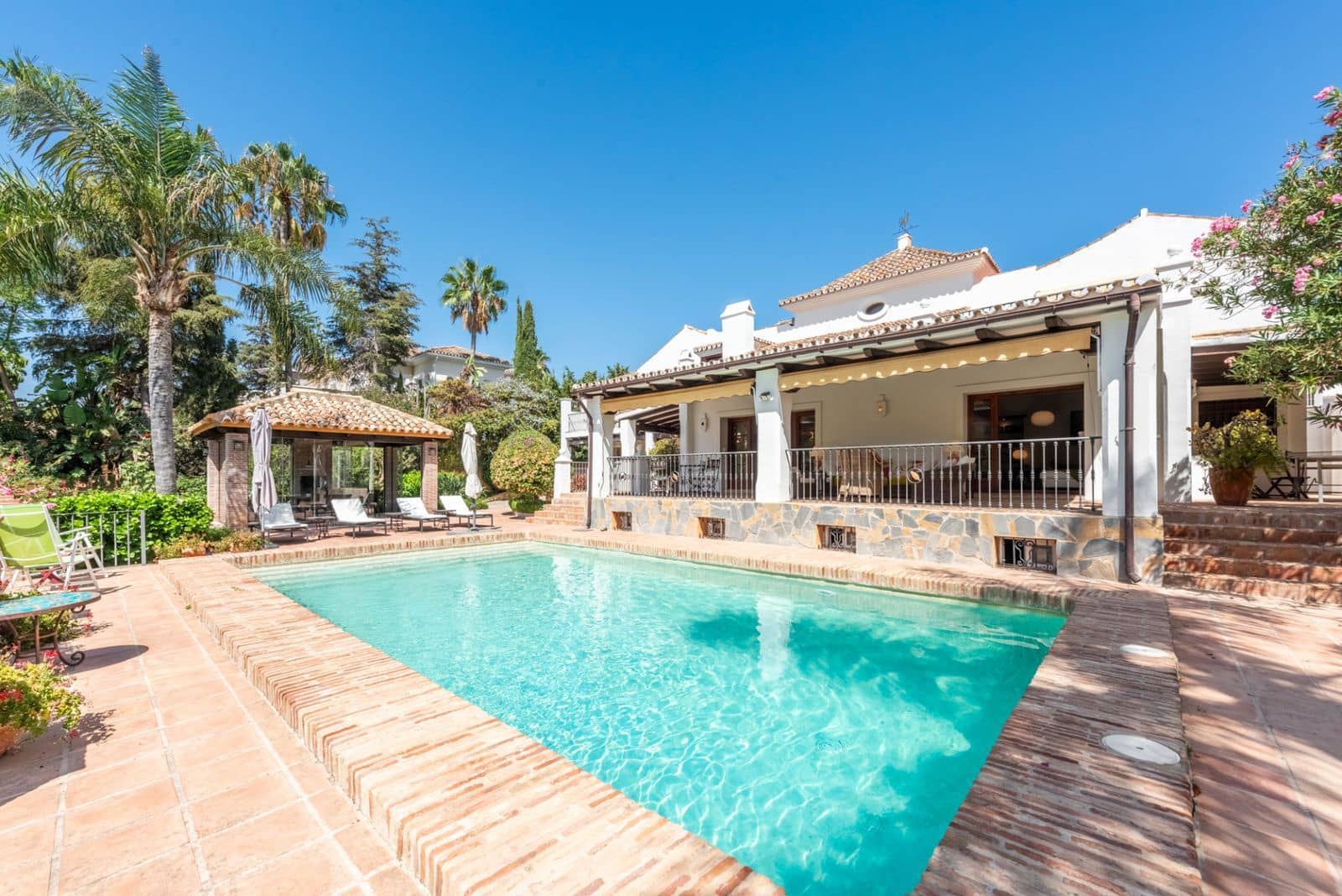 4 bedroom Villa for sale in El Paraiso - € 2,500,000 (Ref: 9651630)