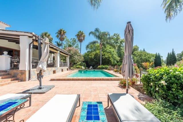 4 bedroom Villa for sale in El Paraiso, Estepona - € 2,500,000 (Ref: 9651630)