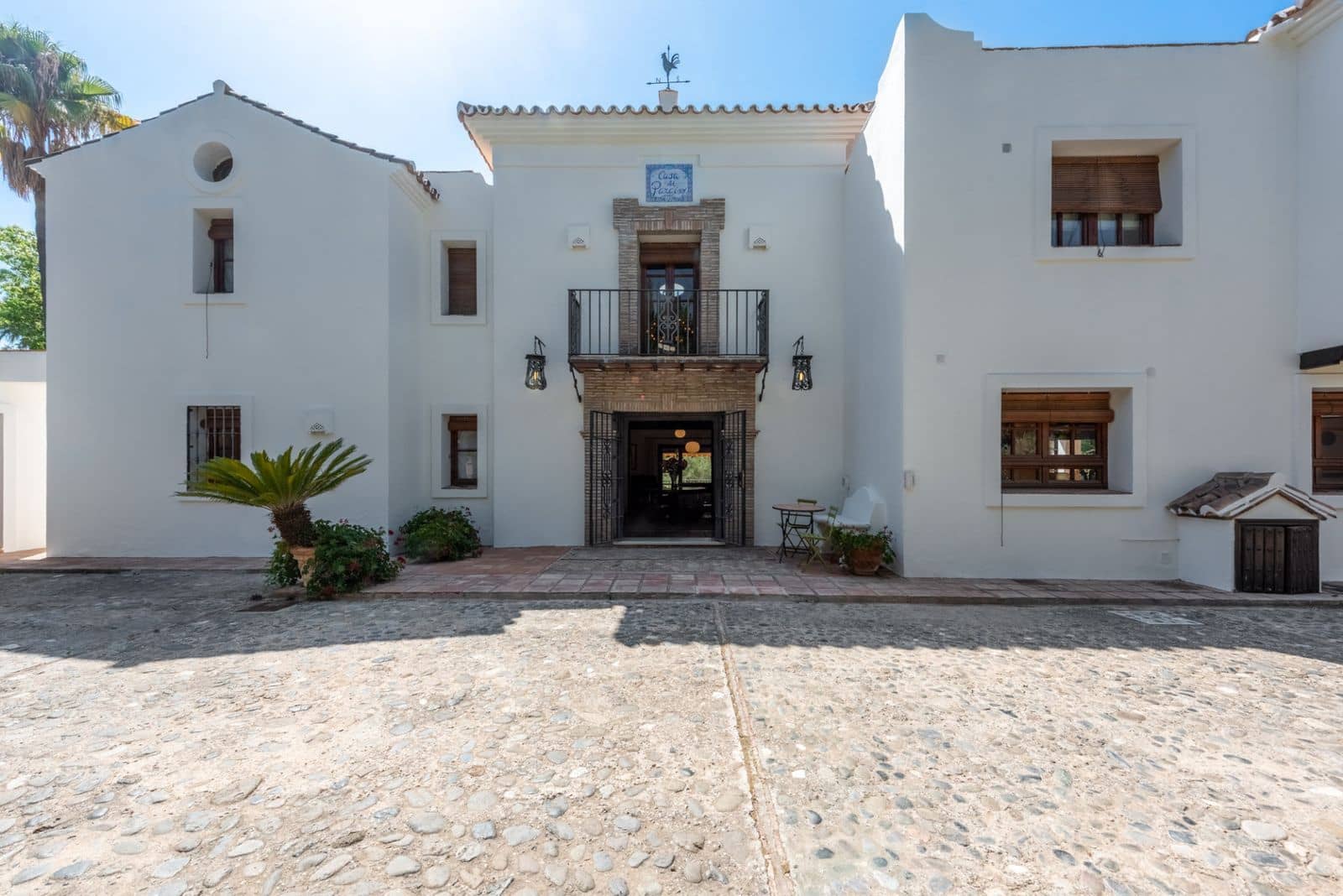 4 bedroom Villa for sale in El Paraiso - € 2,500,000 (Ref: 9651630)