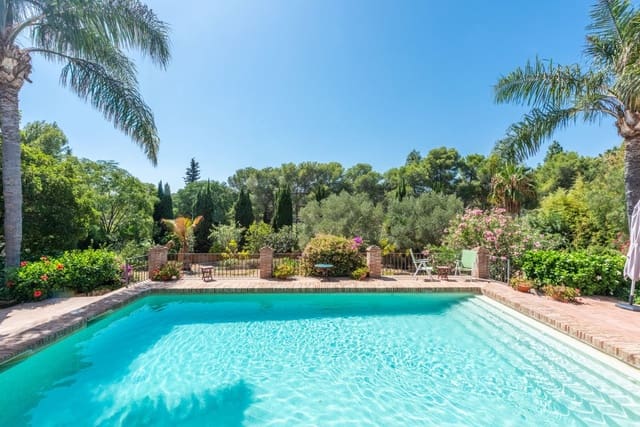 4 bedroom Villa for sale in El Paraiso, Estepona - € 2,500,000 (Ref: 9651630)