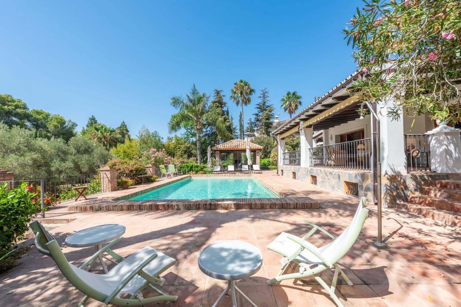 4 bedroom Villa for sale in El Paraiso - € 2,500,000 (Ref: 9651630)