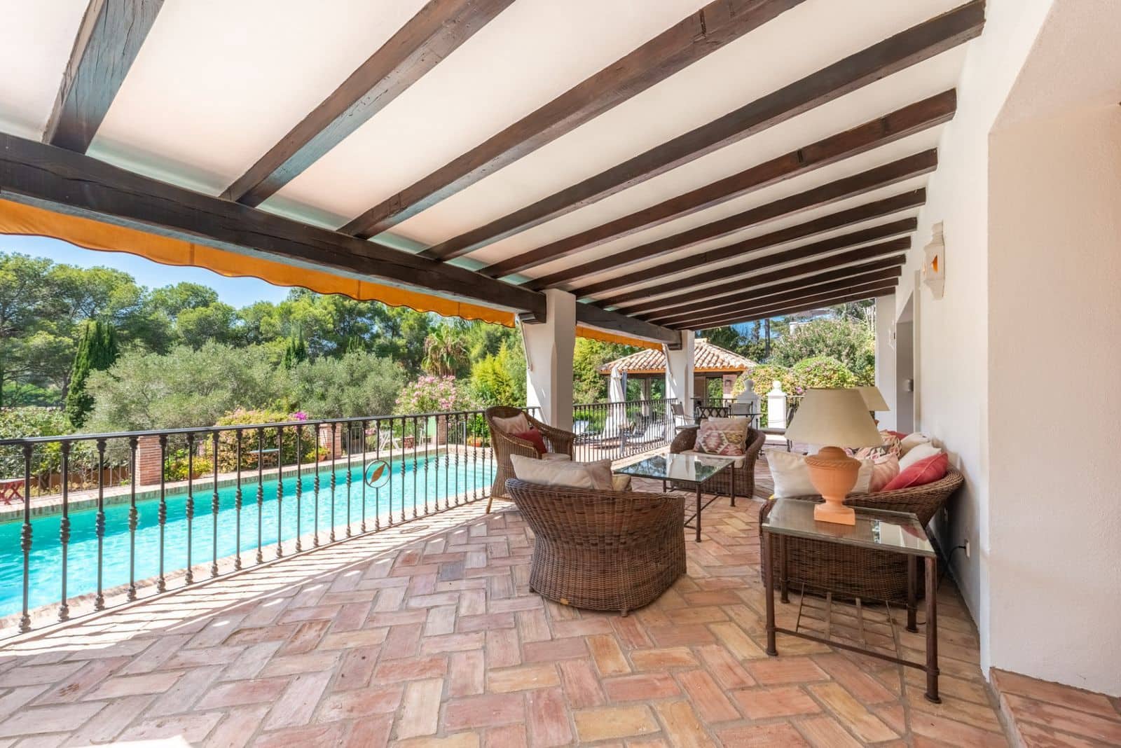 4 bedroom Villa for sale in El Paraiso - € 2,500,000 (Ref: 9651630)