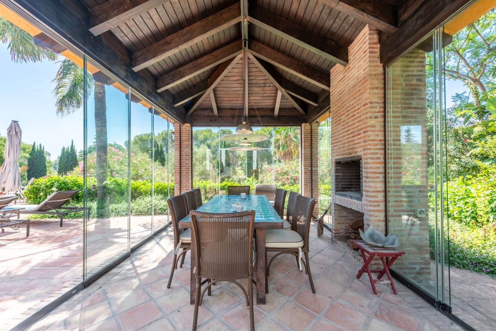 4 bedroom Villa for sale in El Paraiso - € 2,500,000 (Ref: 9651630)