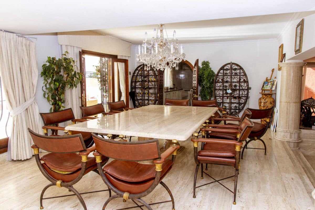 6 chambre Villa/Maison à vendre à Estepona - 1 475 000 € (Ref: 9651632)